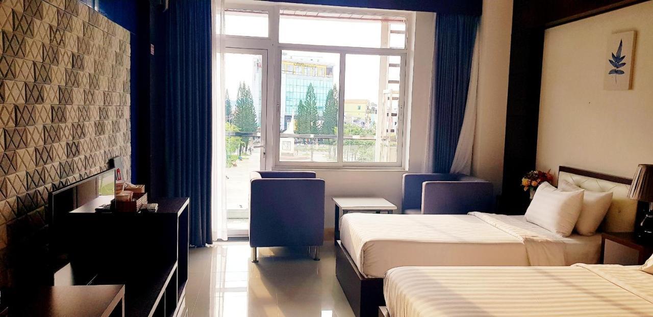 Quoc Thanh Hotel Long Khanh Екстериор снимка