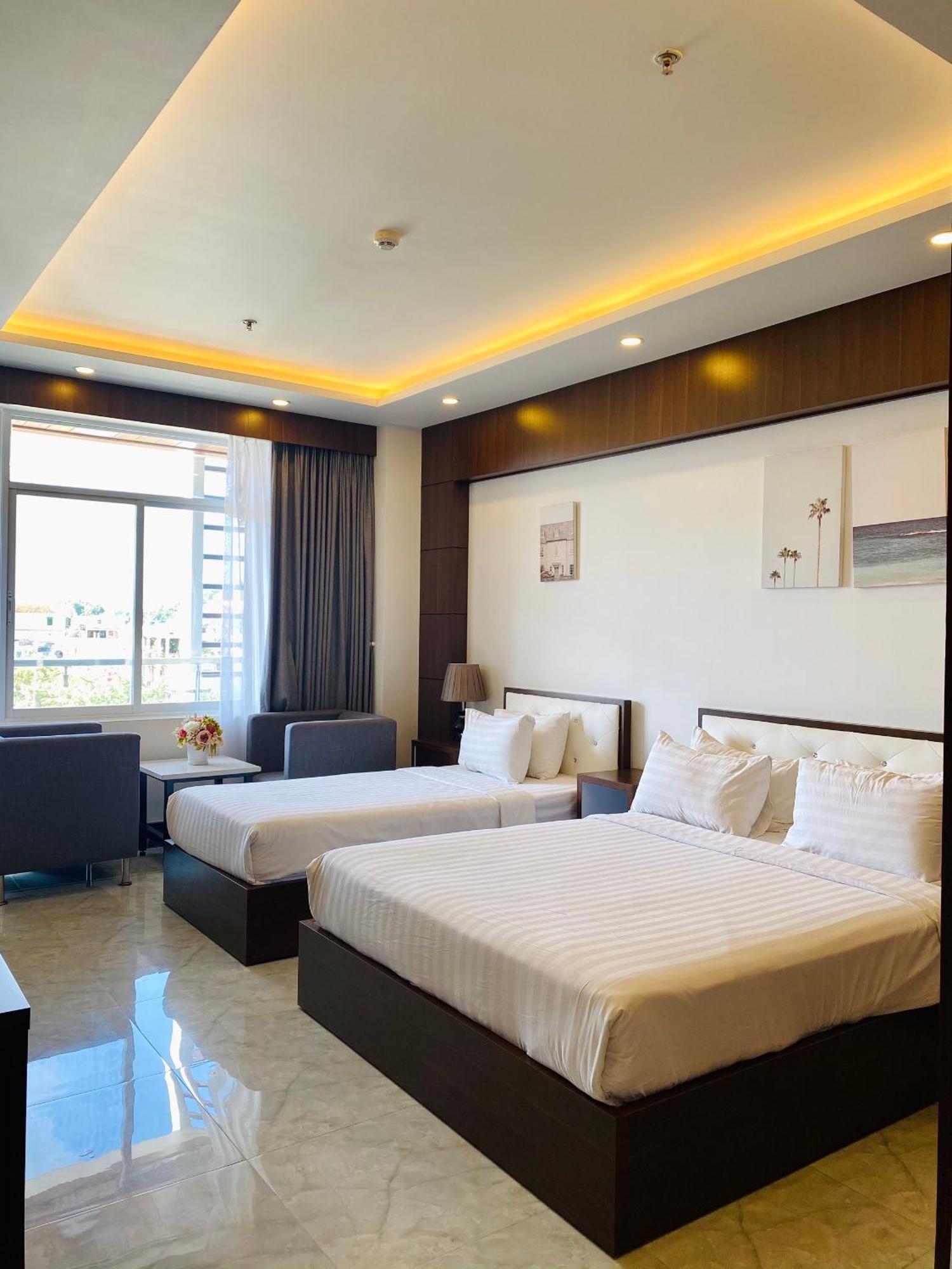 Quoc Thanh Hotel Long Khanh Екстериор снимка