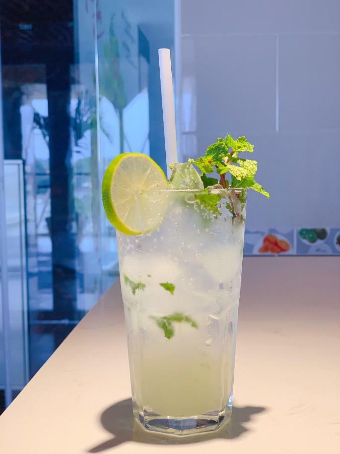 Quoc Thanh Hotel Long Khanh Екстериор снимка