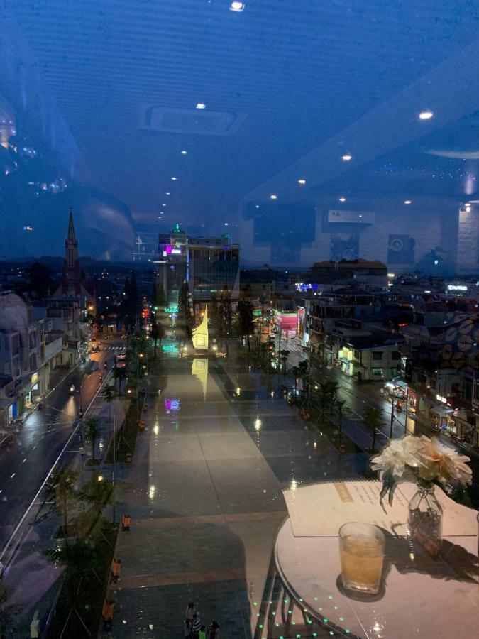 Quoc Thanh Hotel Long Khanh Екстериор снимка
